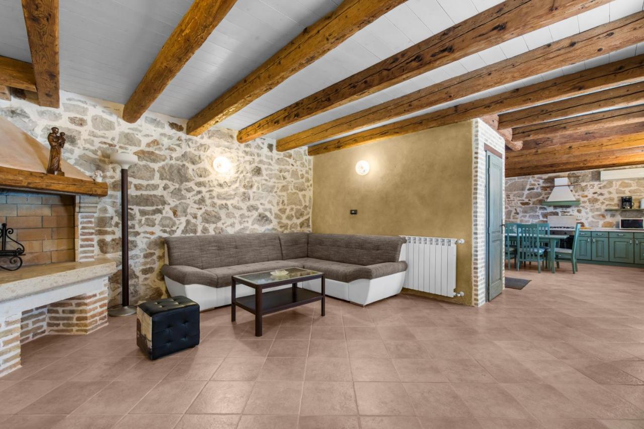 Villa Antonci-18, Pool, 3 Houses, Jacuzzi, Private Territory Antonci  Kültér fotó