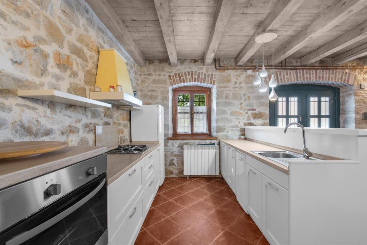 Villa Antonci-18, Pool, 3 Houses, Jacuzzi, Private Territory Antonci  Kültér fotó